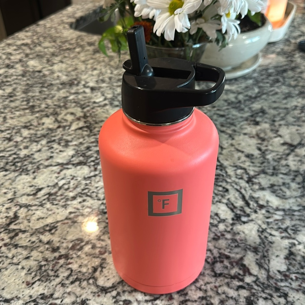 Iron flask jug
